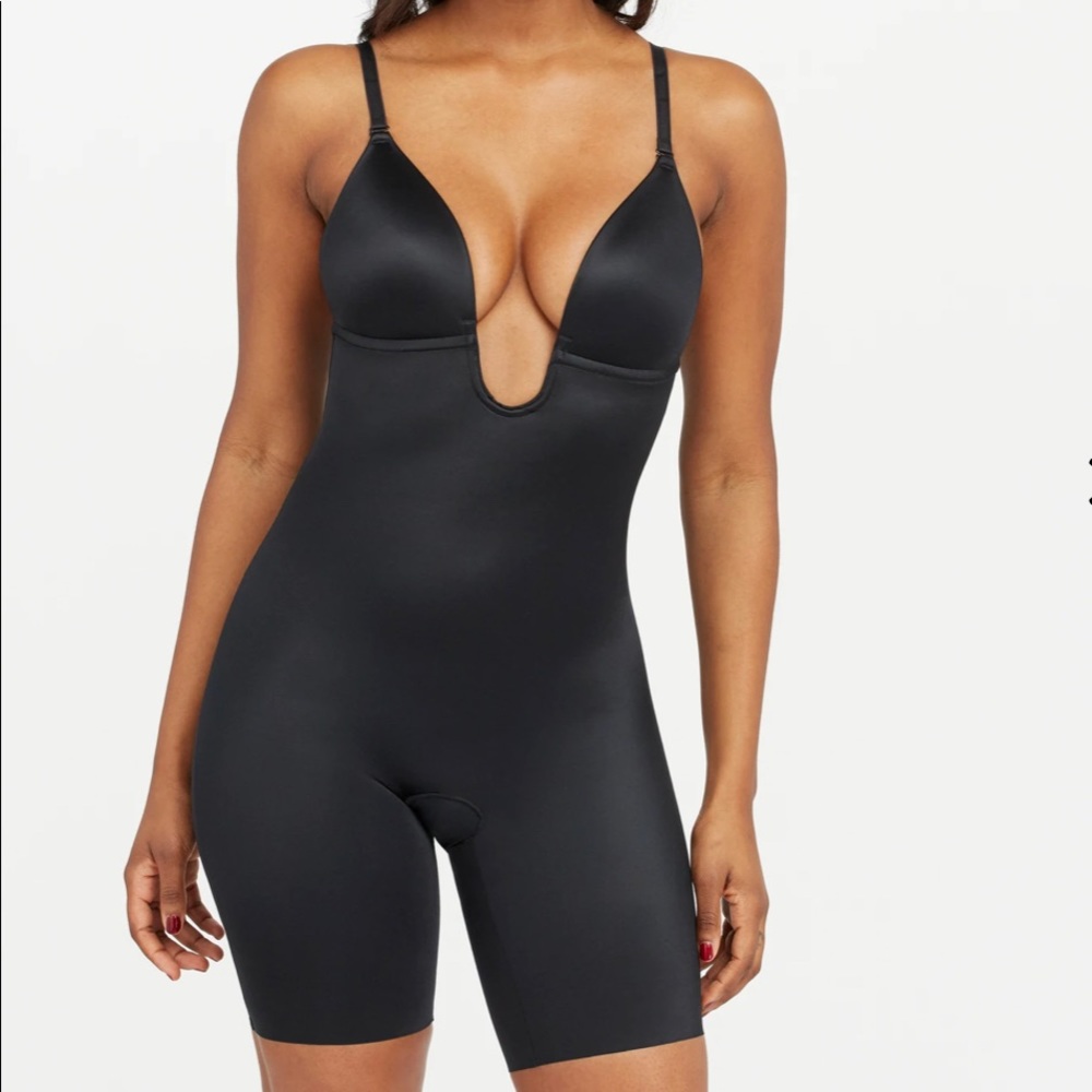 Spanx - Plunge low-back mid-thigh body suit - XL - NWT